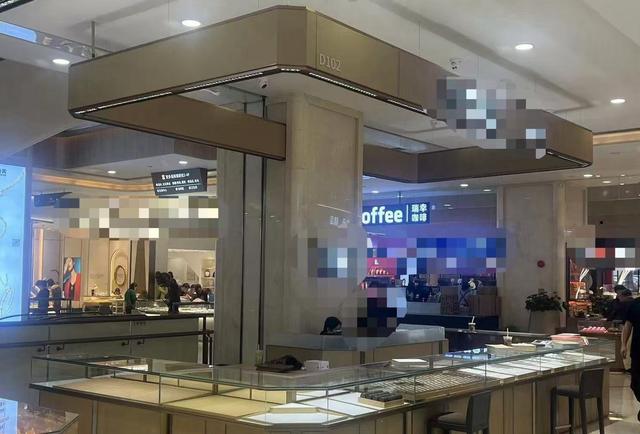 从“满负荷生产”到“做四休三”⋯⋯高金价背景下需求骤降、中小企业离场，“出海”能否助力金饰加工产业破局？