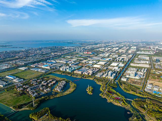 第五次经济普查：我国第三产业成带动经济增长重要力量
